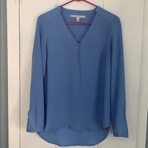 Lauren Conrad beautiful work blouse!